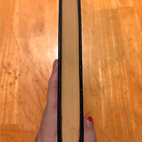 The Art of Writing - Black and Gold Hardcover - Picture 8 of 9